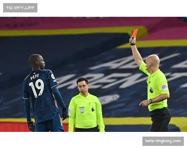 比利亚雷亚尔佩佩眼部受伤影响后防线人员稳定性